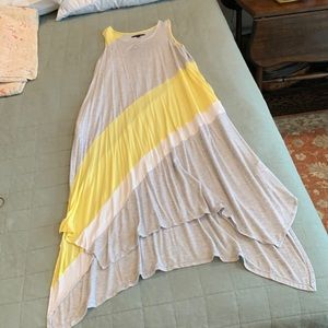 Donna Karan night gown. Size medium.
